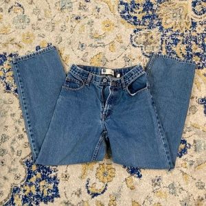 women’s straight leg jeans